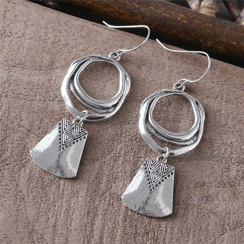 Wholesale Bohemian Retro Ring Hollow Metal Dressed Earrings Ethnic Style Jewelry